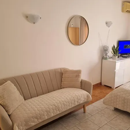 Bubi Apartment
