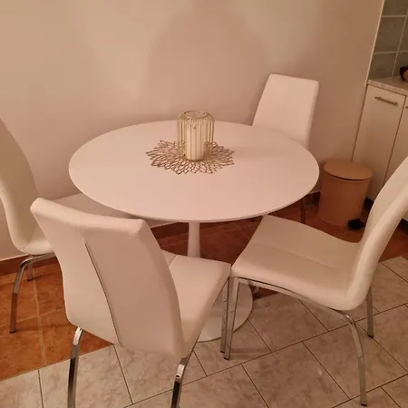 Apartment Bubi Necujam