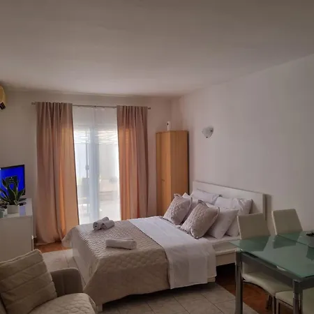 Bubi Nečujam